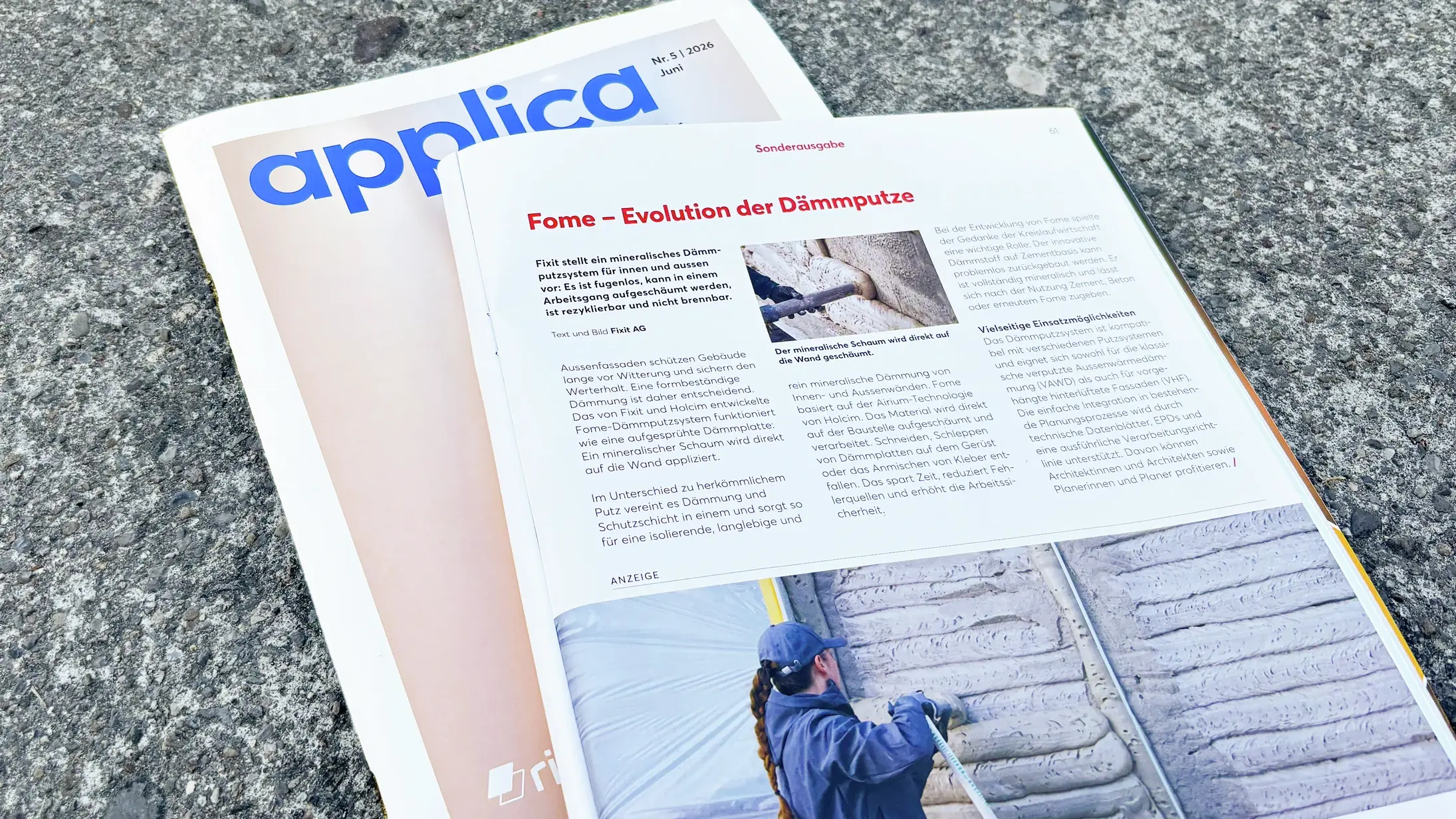 Magazin Applica liegt mit dem Bericht zu FOME® aufgeklappt auf dem Betonboden