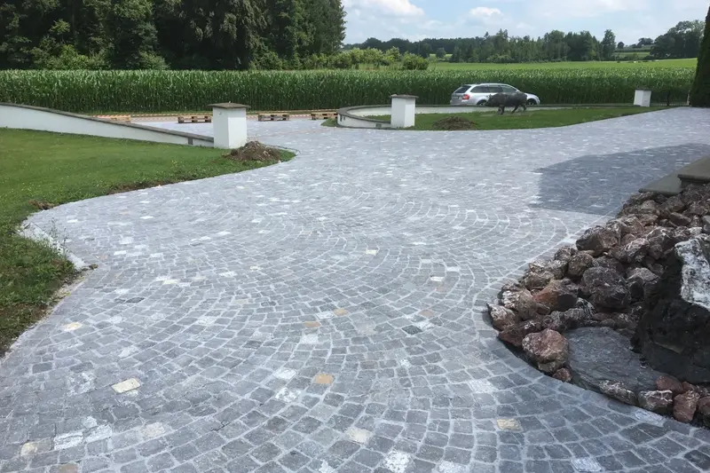 Pflästerung «Rütihof» Neubau Ballwil Fixit 585 Vergussmörtel