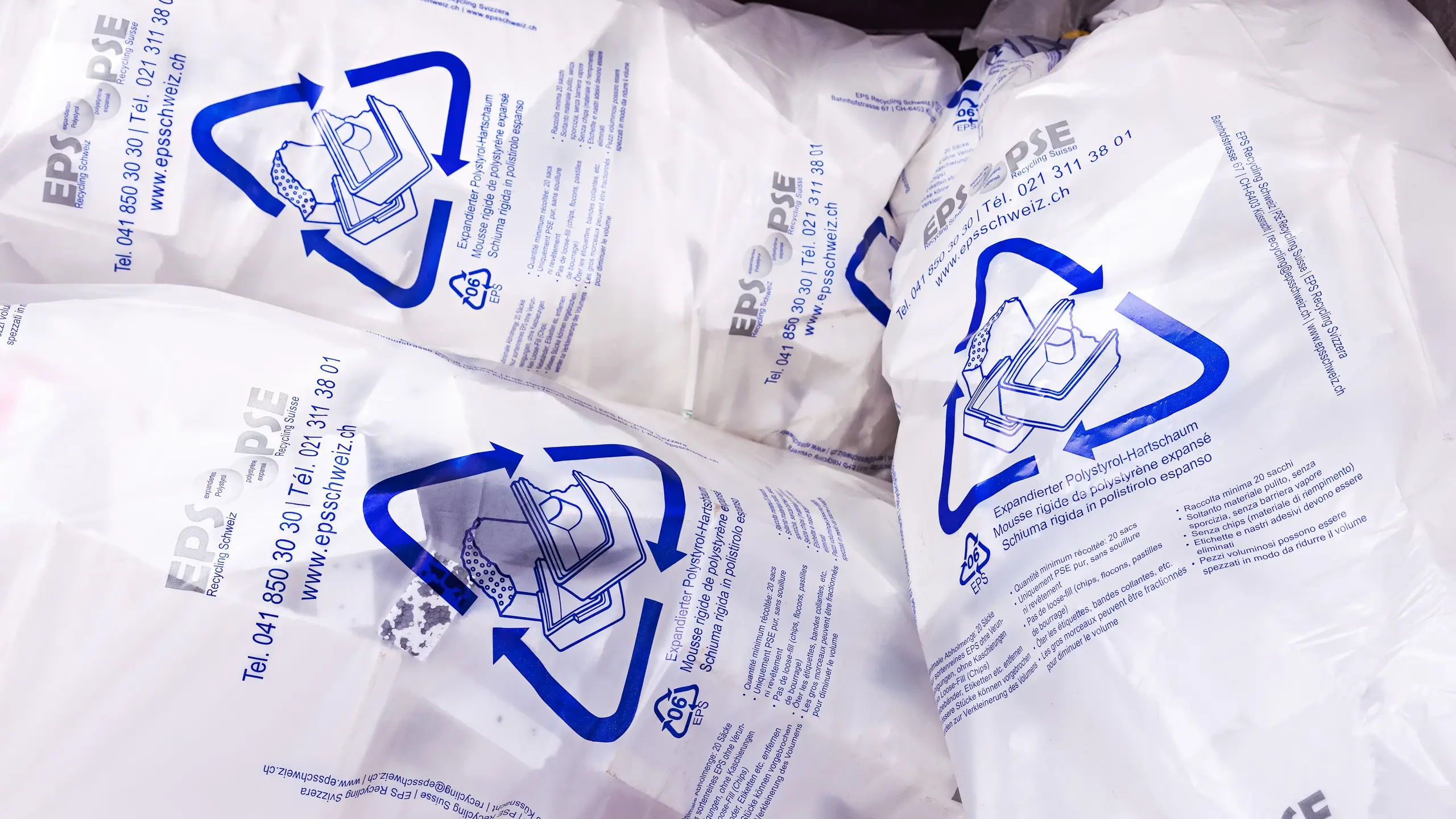 Recycling Säcke mit EPS Dämmplatten