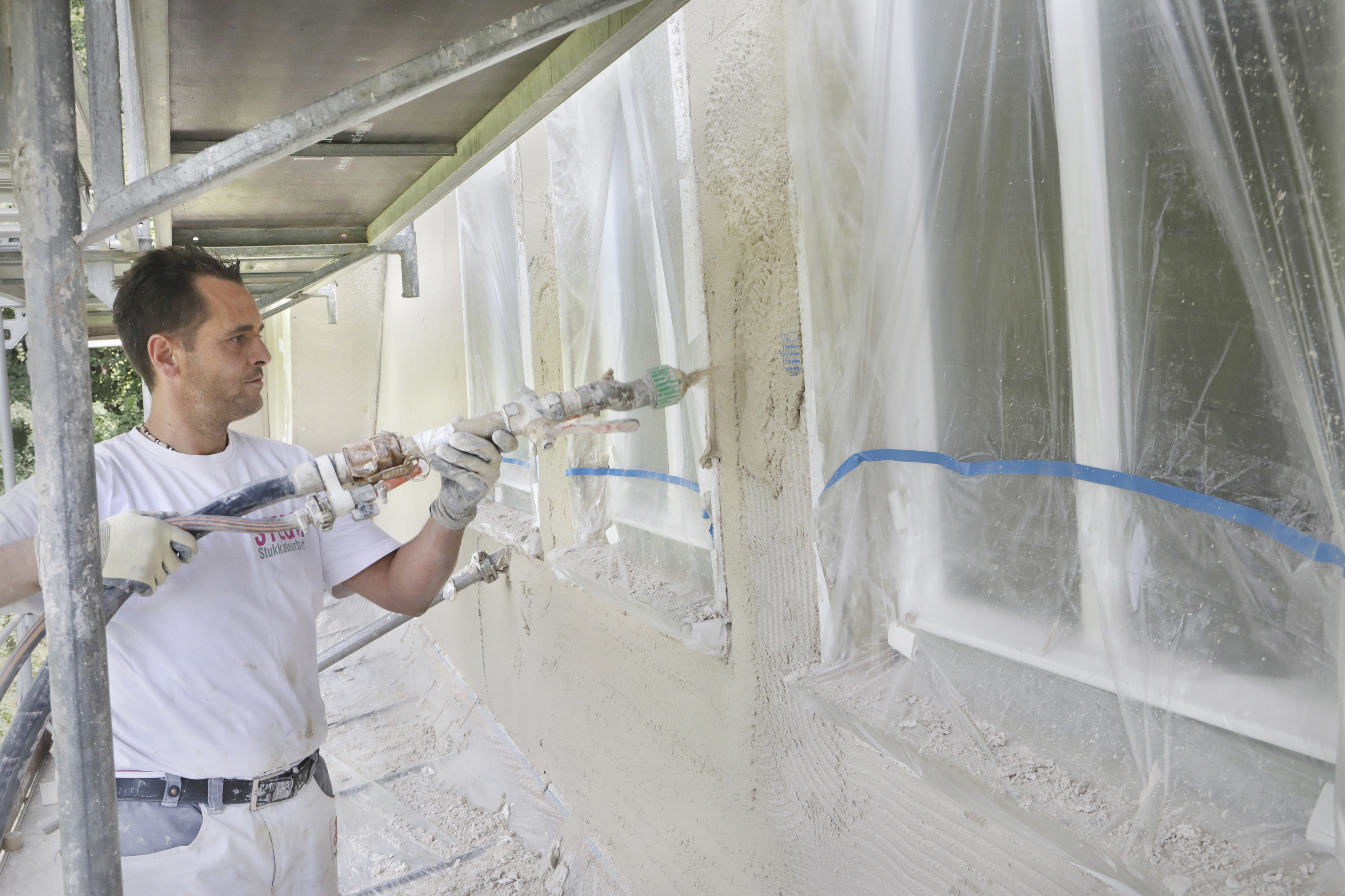 Verarbeitung an der Außenfassade eines Projekts in Tübingen.