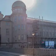 Perspektive auf das Deutsche Museum in München von außen