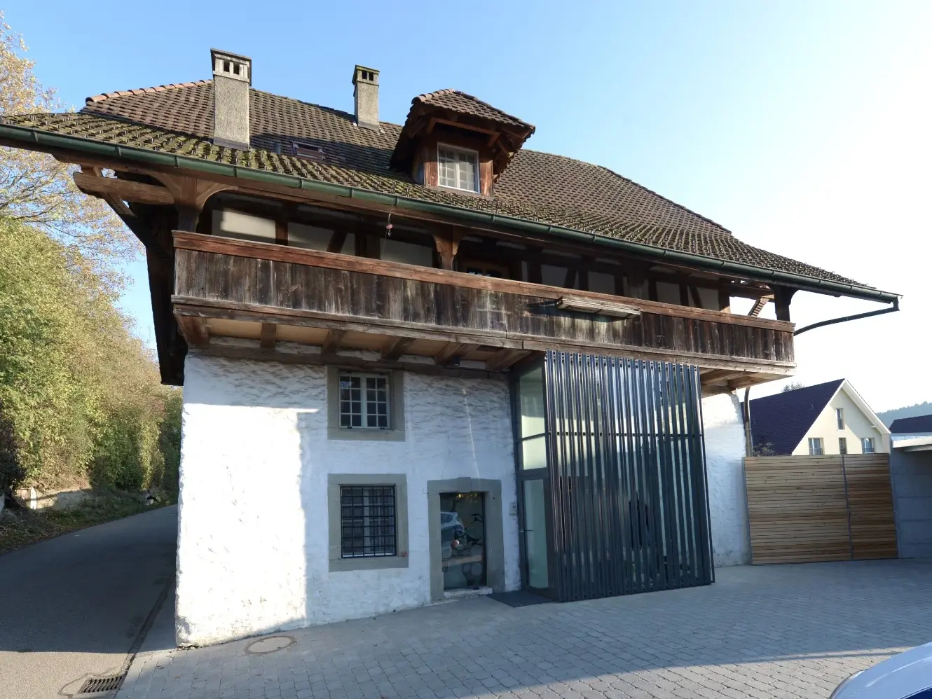 Vue extérieure de la façade classée du Mühlestock à Madiswil