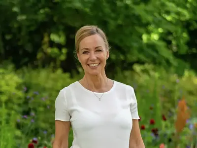 Bei Fragen wenden Sie sich bitte an unsere Ansprechpartnerin Claudia Oehlerking.