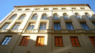 Außenfassade der Münzarkaden 