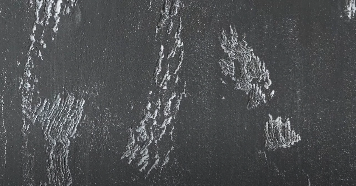 Wand mit Putzkreation 