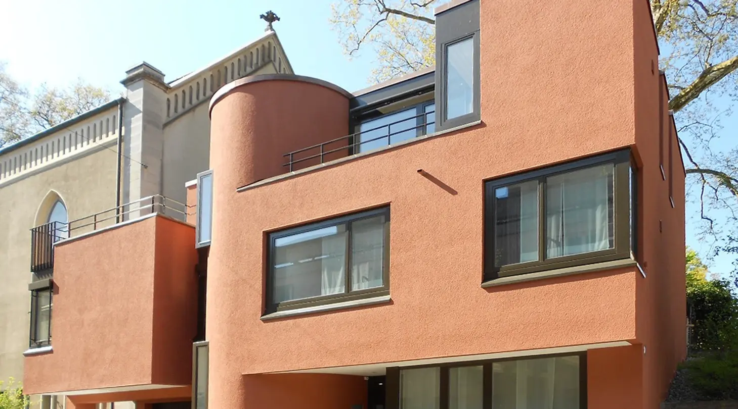 Moderne Kirche Sanierung Zürich