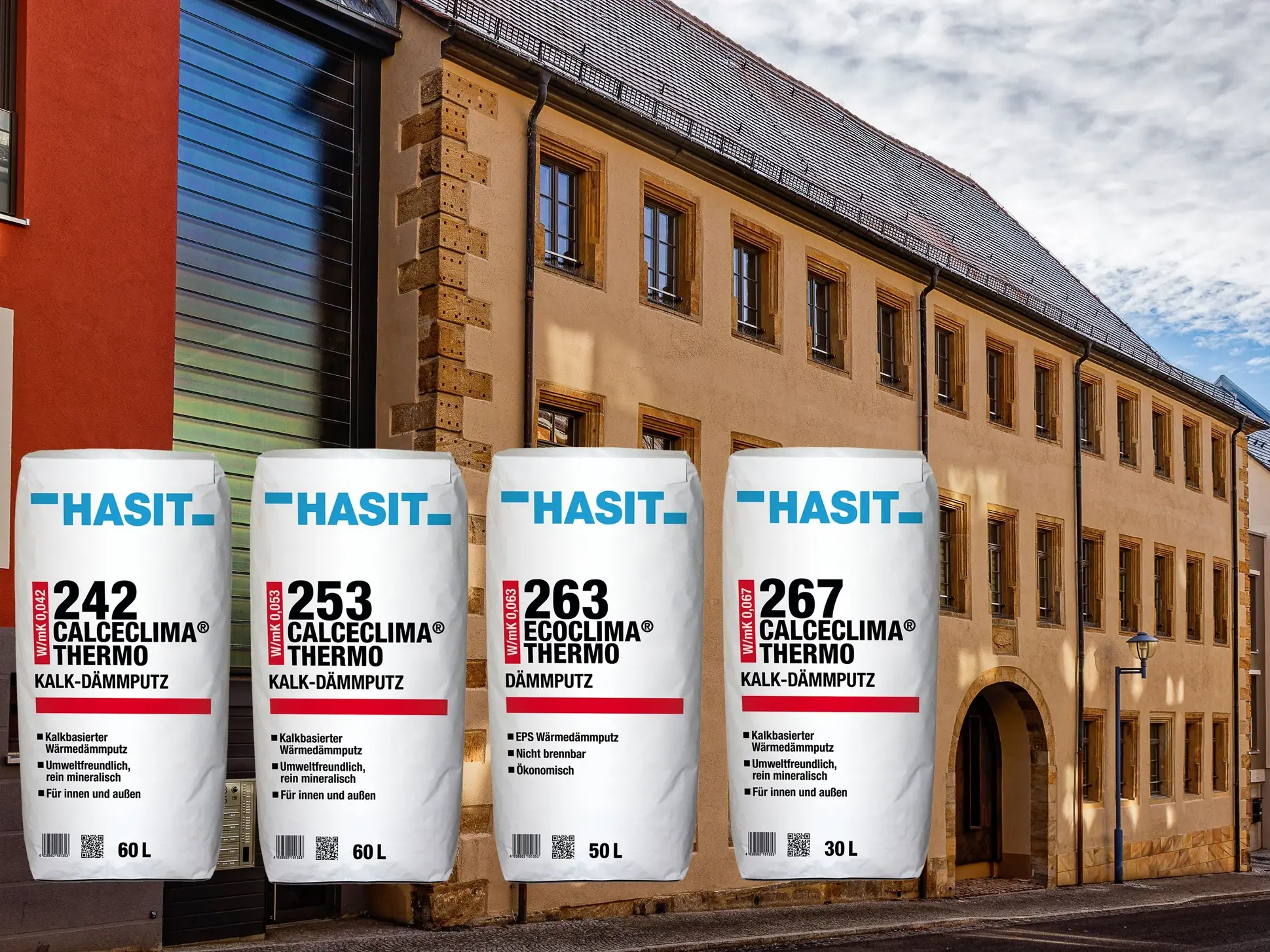 Unsere Dämmputz-Linie im Vordergrund des Amtshauses in Gotha.