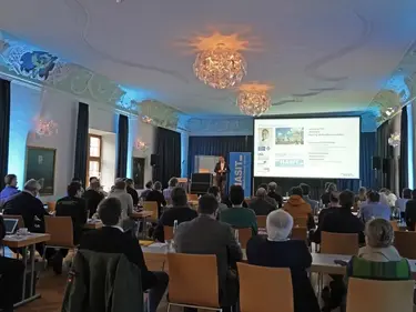  Ein Bild vom Bauexpertenforum 2023 während einer Präsentation