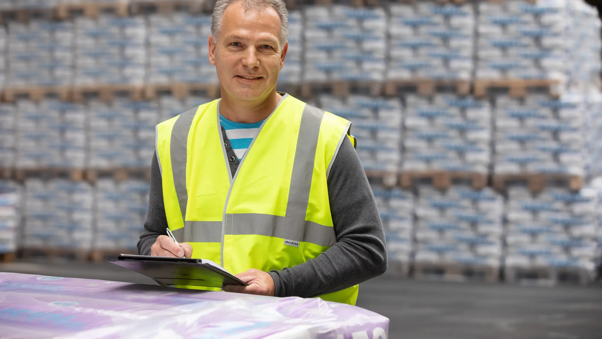 Operator / Stivuitorist linie producţie, punct de lucru HASIT Bolintin Deal