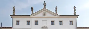 [Translate to Estonian:] Historische Villa