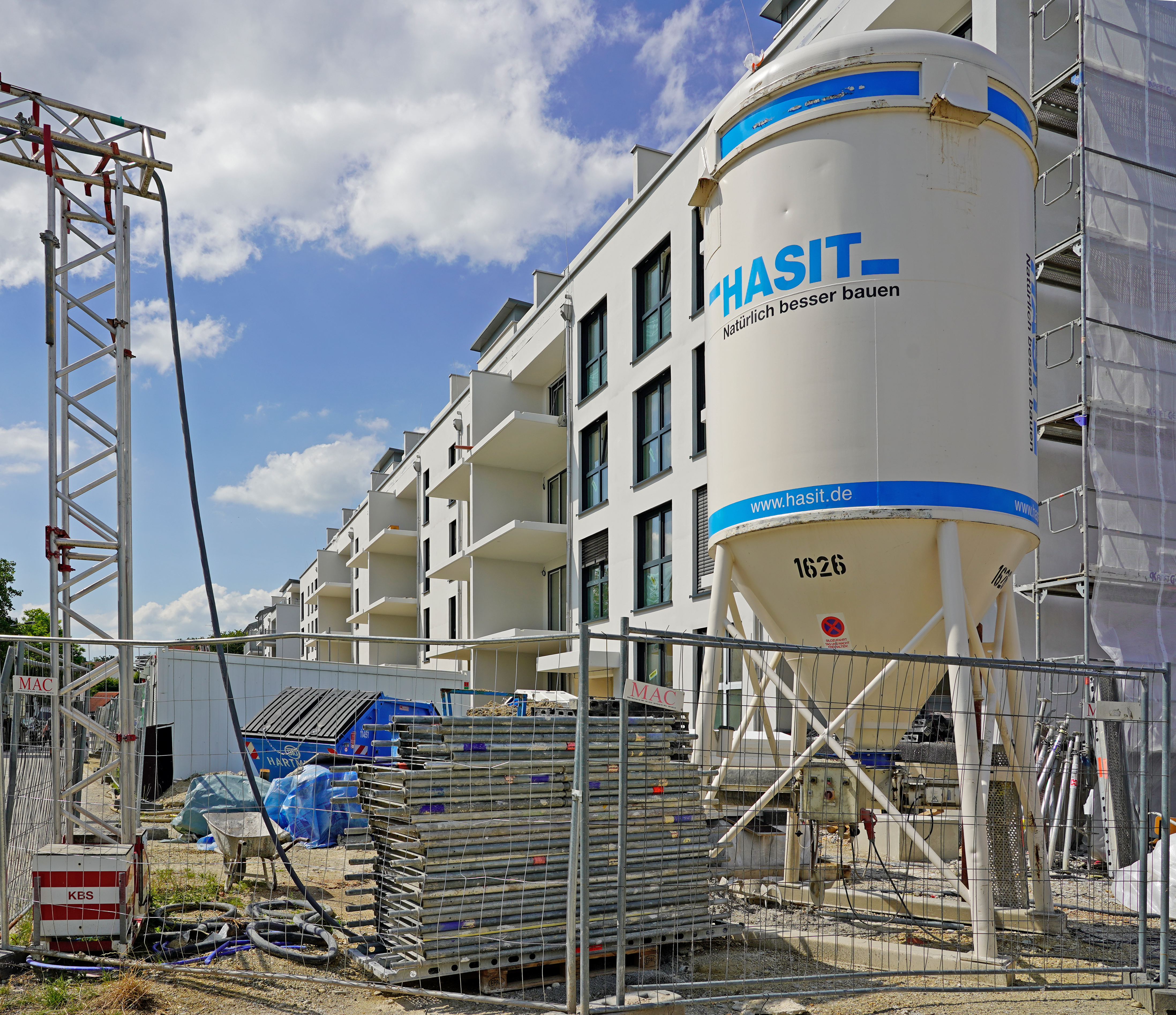 Silo von HASIT auf einer Baustelle