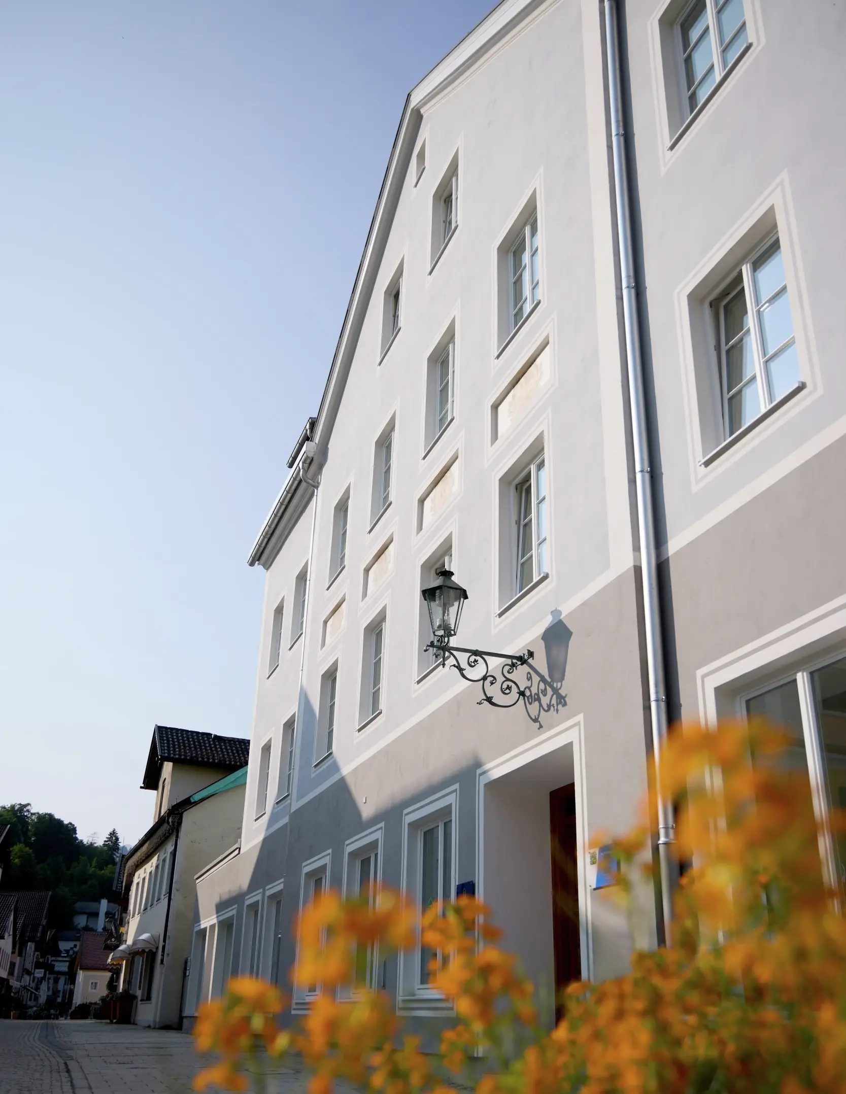 Historische Fassade strahlt in neuem Glanz