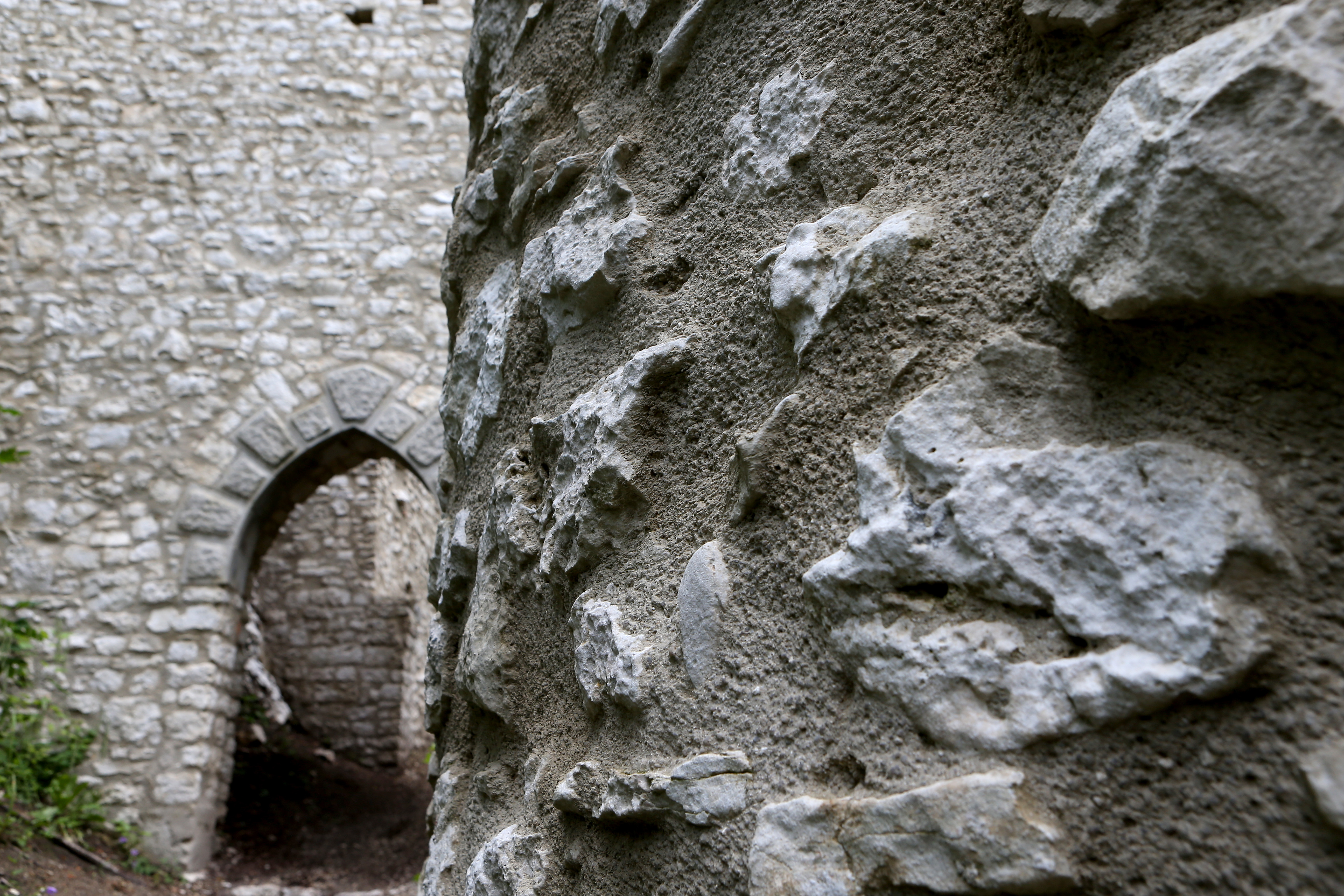 Ein historisches Mauerwerk.