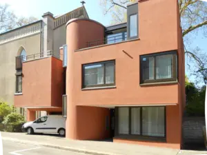 Multiple-family dwelling, façade renovation, Zurich