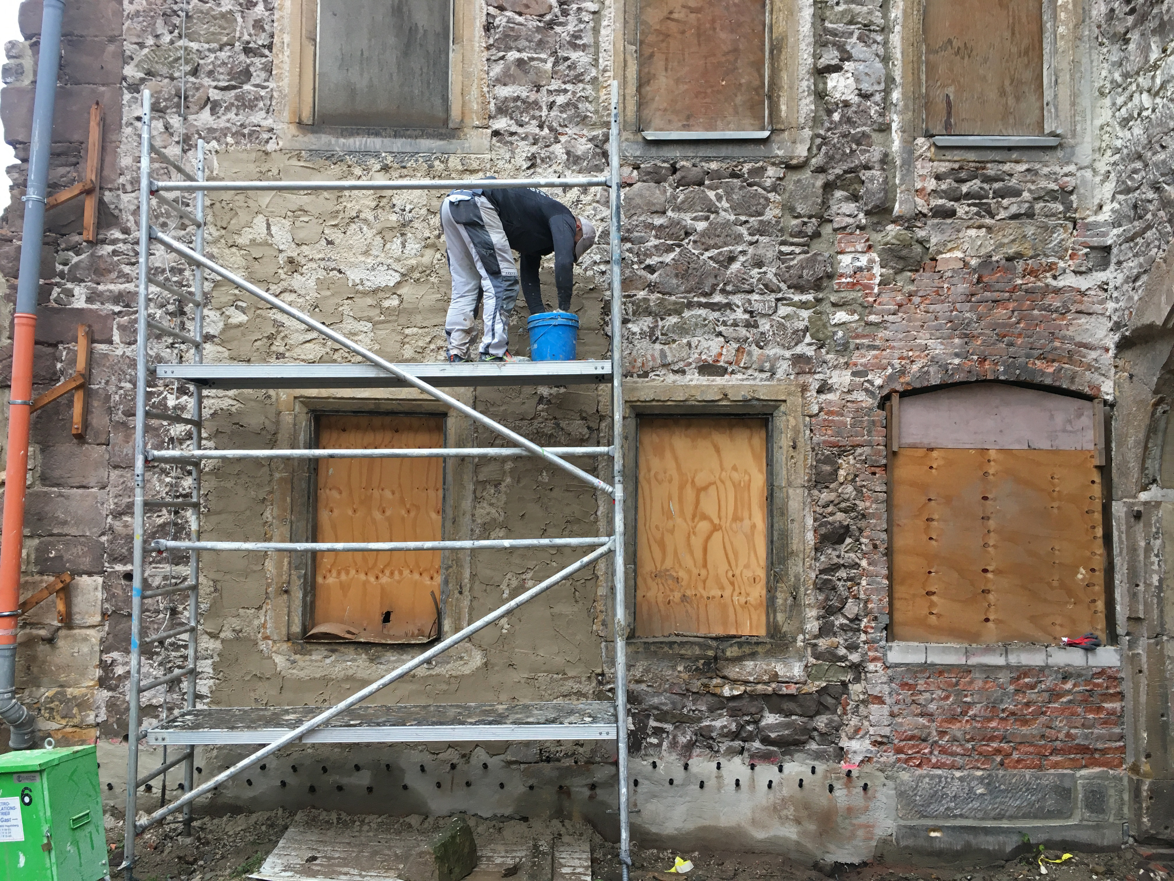 Labourer prepares measures