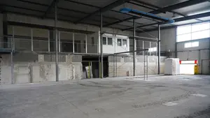 Lagerhalle des Produktionswerks in Worms