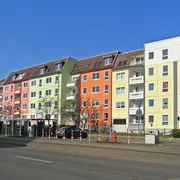 Ansicht der Wohnanlage von der rechten Straßenseite in Nordhausen.