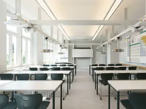 Neu saniertes Klassenzimmer im Geschwister-Scholl-Gymnasium 