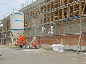 Ein Silo auf einer Baustell