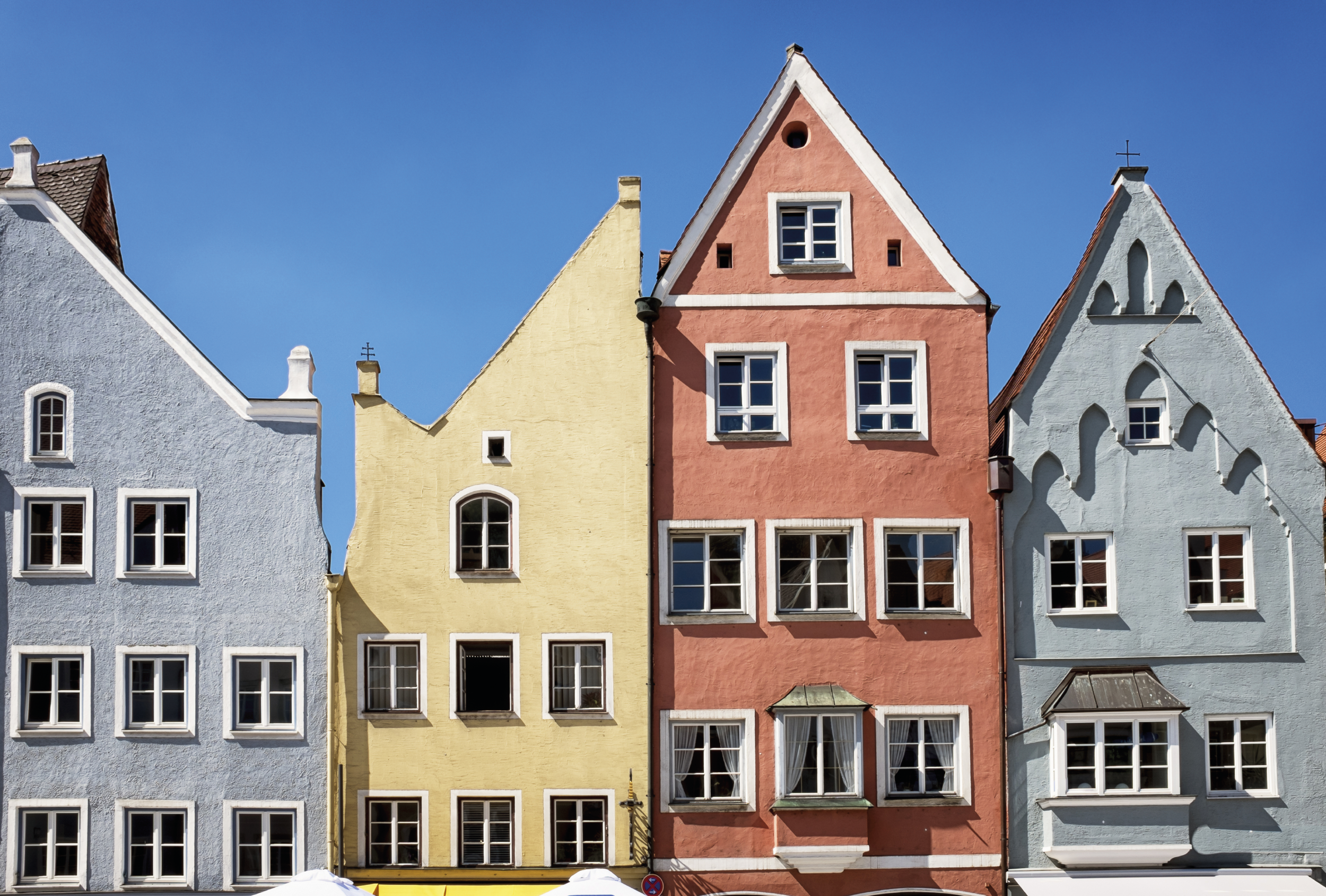 Oberer Hälfte des denkmalgeschützten Herrenhaus von außen