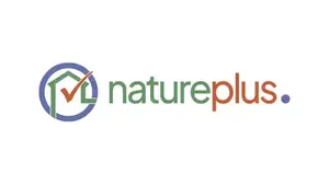 Logo Certification natureplus Icône de la maison en vert dans un cercle bleu avec un crochet de contrôle orange au centre et l'inscription