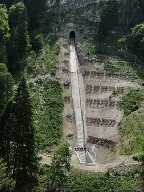 Steinschlagschutzverbauung Standseilbahn Neubau Schwyz-Stoos