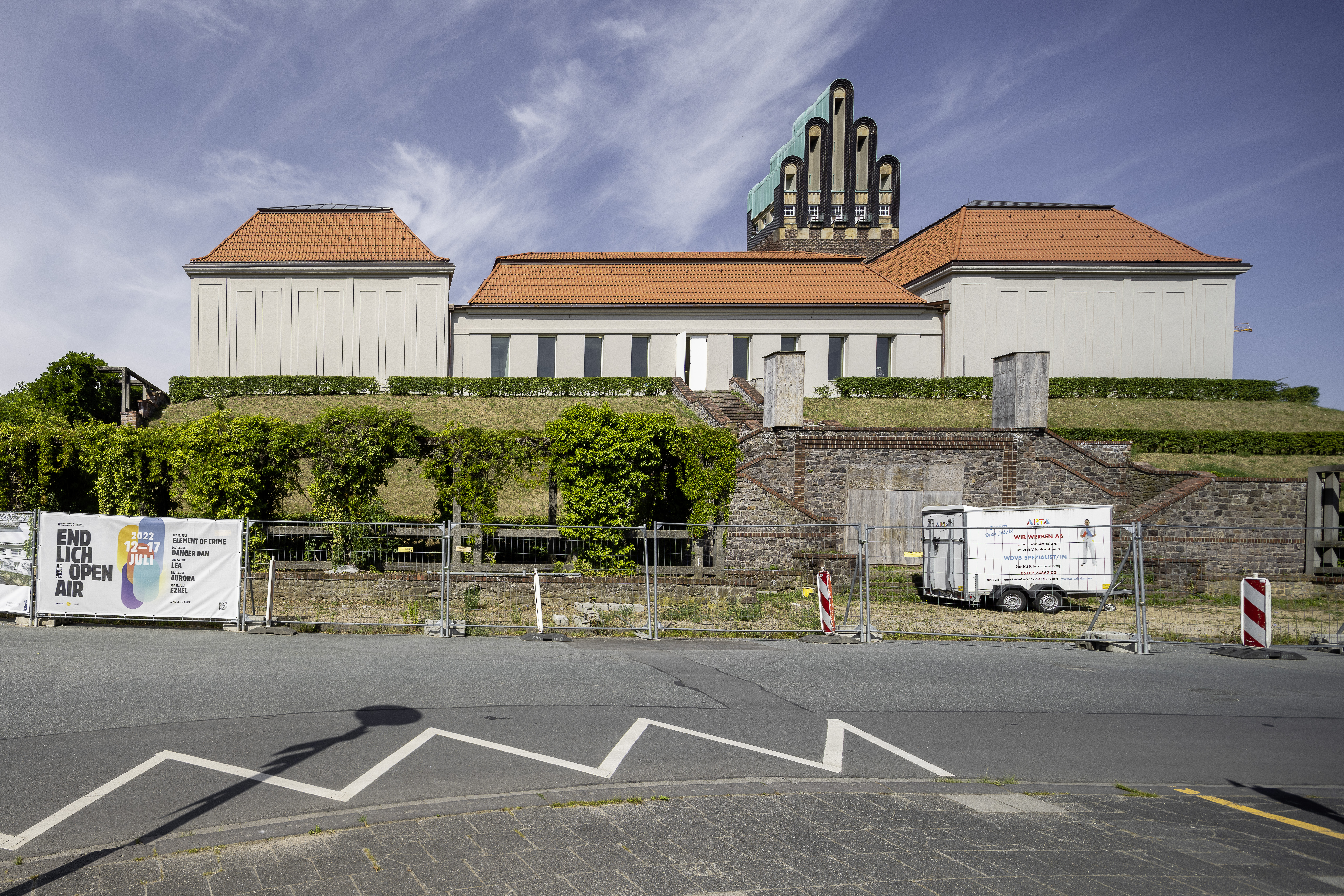 Die Außenansicht der Mathildenhöhe