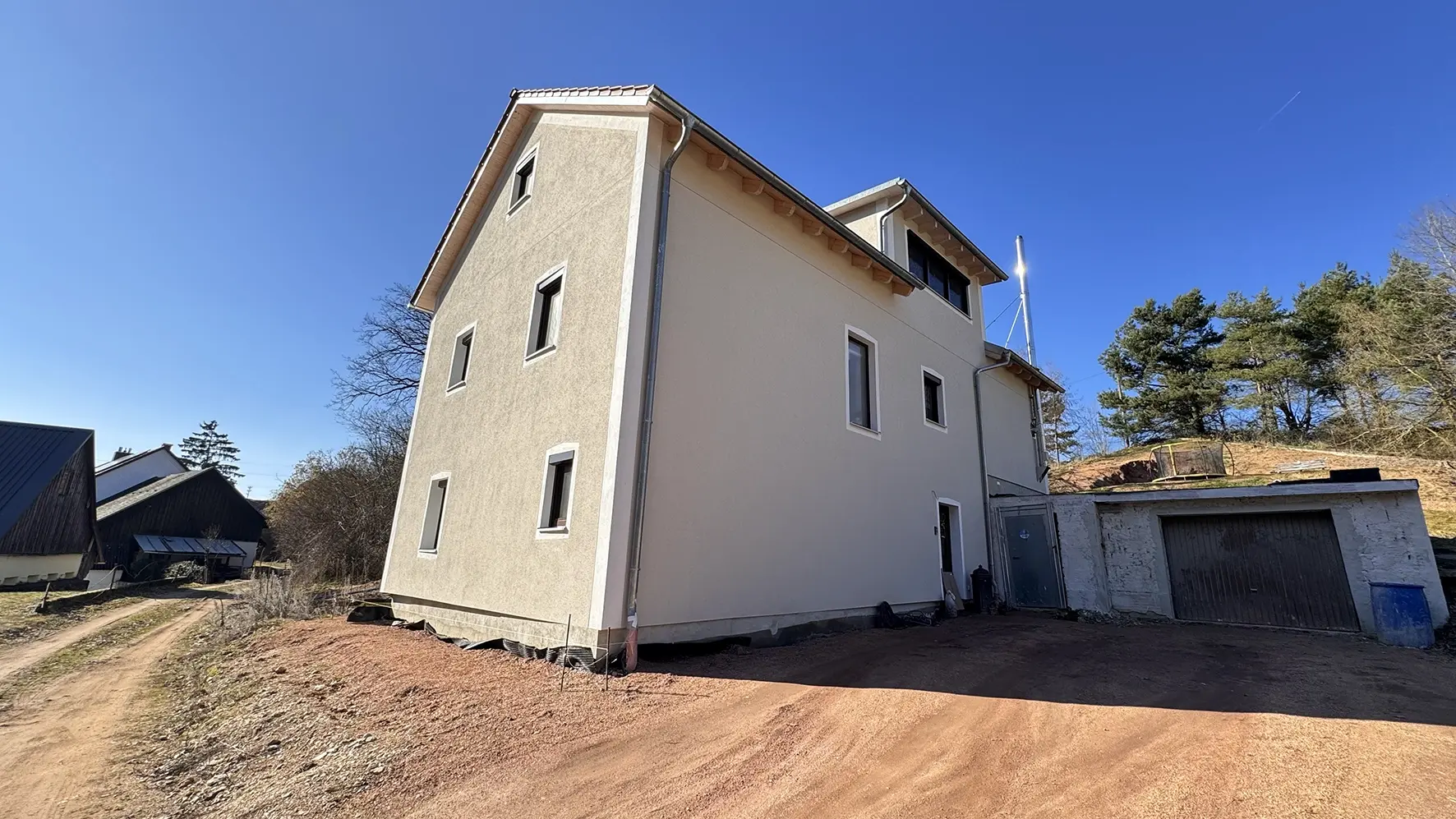 Sanierte Fassade mit FOME-Dämmputz in Maxhütte