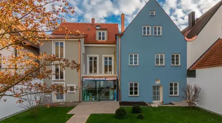 Historical plasters and aerogel insulation plaster for the Domherrenhaus in Freising