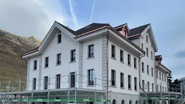 Mehrfamilienhaus mit Fixit Wärmedämmputz an der Aussenfassade sowie einem historischen Erscheinungsbild