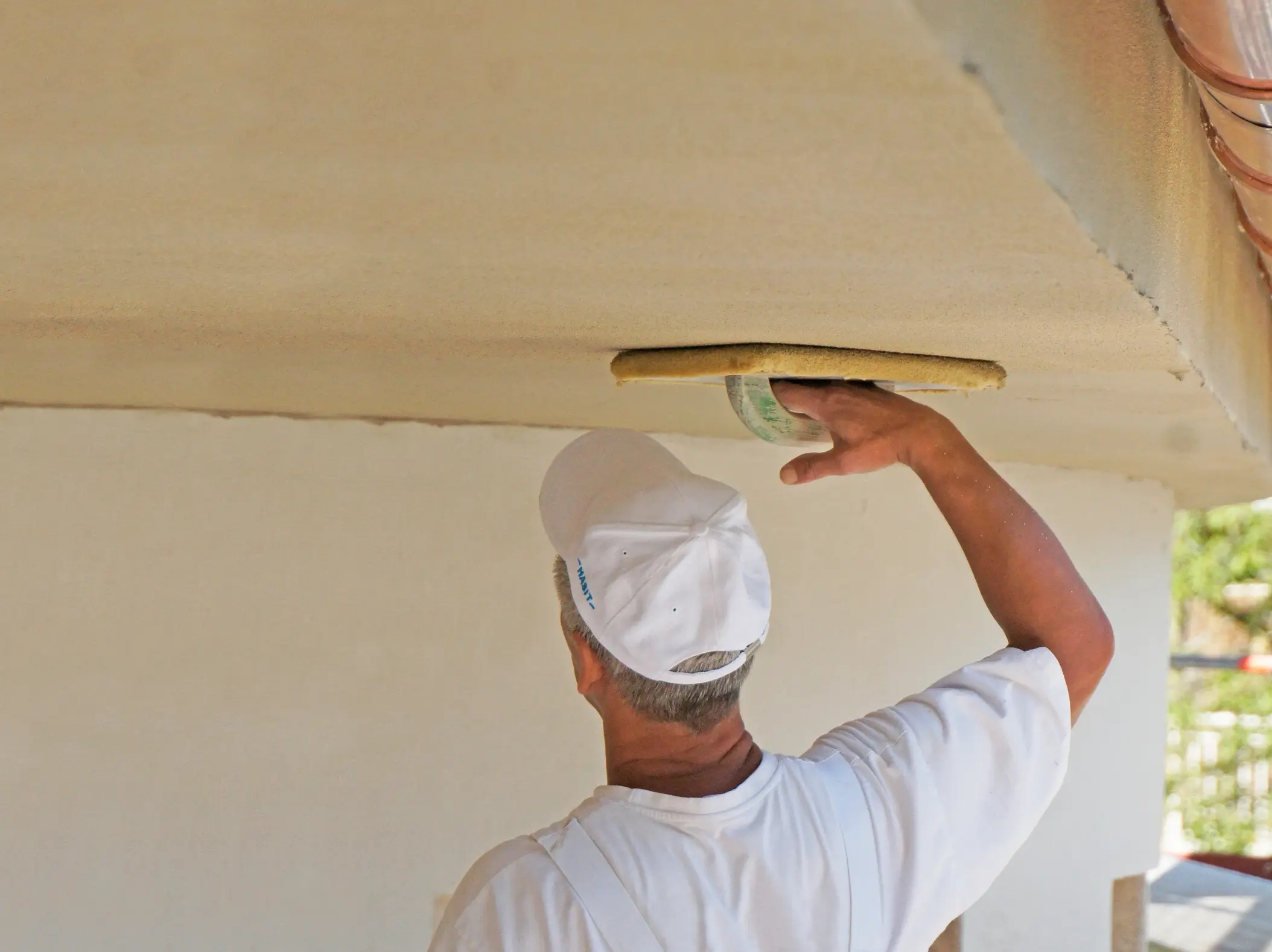 Verputzen, rabottieren und filzen – alles an einem Tag, möglich mit unserem Schnellputz.