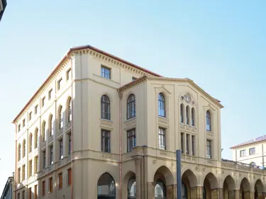 Ein Gebäude saniert mit HASIT Calsolan 