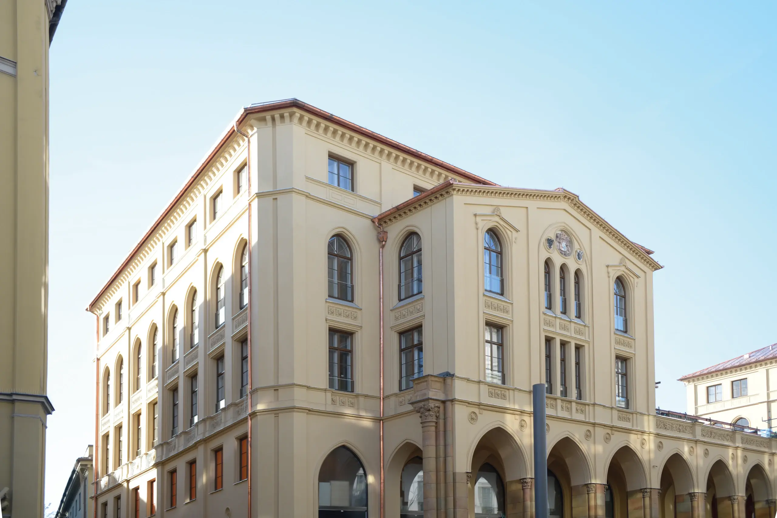 Sanierte Münzarkaden mit neuer Innendämmung.